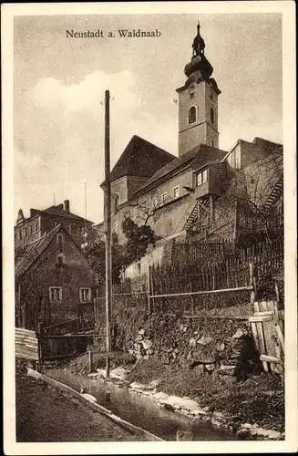 Ak Neustadt an der Waldnaab, Teilansicht mit Kirchturm