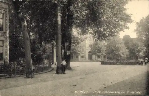 Ak Meppel Drenthe Niederlande, Hoek Stationsweg en Zuideinde