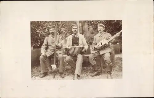 Foto Ak Deutsche Soldaten in Uniformen mit Musikinstrumenten, I WK