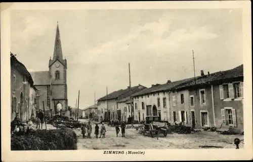 Ak Zimming Zimmingen Lothringen Moselle, Straßenpartie, Kirche