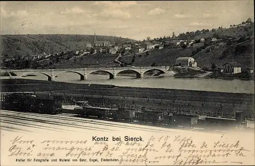 Ak Kontz Sierck Lothringen Moselle, Totalansicht, Brücke