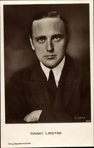 Ak Schauspieler Harry Liedtke, Portrait im Anzug