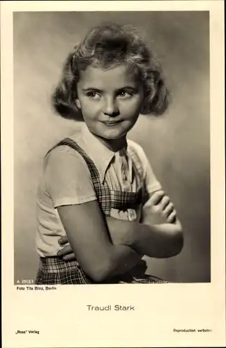 Ak Schauspielerin Traudl Stark, Kinderportrait, Ross Verlag A 2513/1