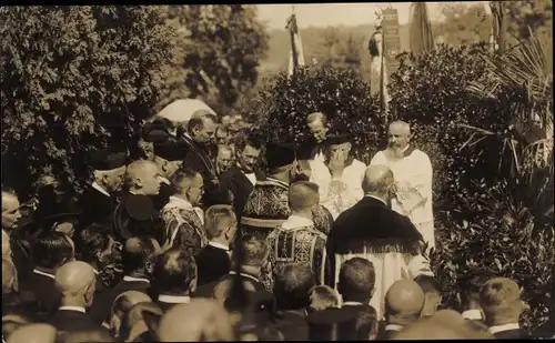 Foto Ak Biberach an der Riß, Begräbnisfeier Reichsfinanzminister a. D. Erzberger 1921, Geistliche