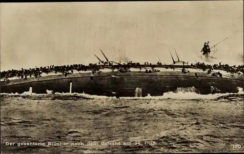 Ak Deutsches Kriegsschiff SMS Blücher, Panzerkreuzer gekentert nach Gefecht 1915, Kaiserliche Marine