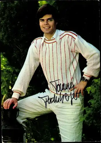 Ak Sänger Thomas Fuchsberger, Standportrait, Autogramm