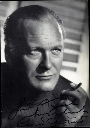 Ak Schauspieler Curd Jürgens, Portrait mit Zigarette, Autogramm