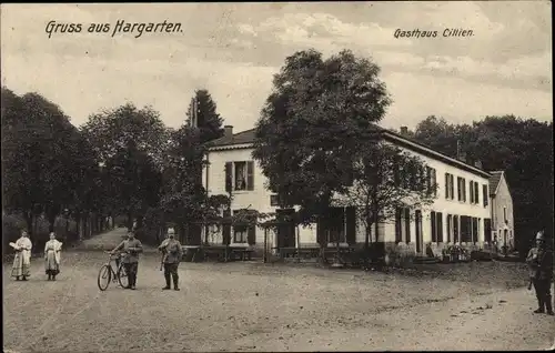 Ak Hargarten Moselle, Gasthaus Cillien, Wachen, Frauen