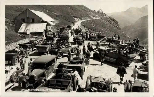 Foto Ak Glocknerhaus Kärnten, Autos am Zollübergang in den Bergen