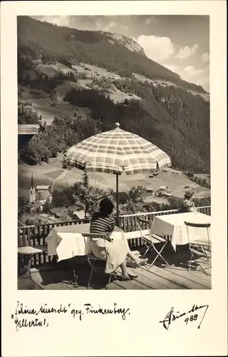 Foto Ak Finkenberg in Tirol, Blick von der Terrasse