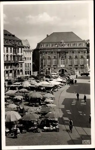 Ak Bonn, Marktplatz mit Ständen und Rathaus