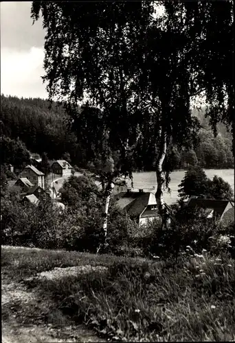 Ak Gornsdorf im Erzgebirge, Blick auf den Ort in der Landschaft