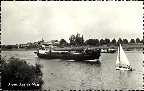 Ak Arcen Venlo Limburg Niederlande, Aan de Maas, Segelboot