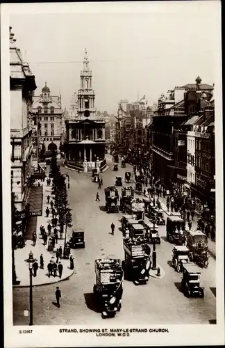 Ak Greater London, Strand, Showing St. Mary Le Strand Church, Busse