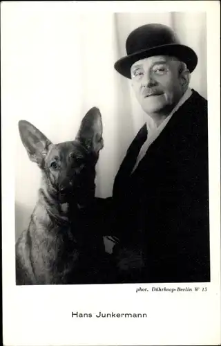 Ak Schauspieler Hans Junkermann, Portrait mit Schäferhund, Autogramm