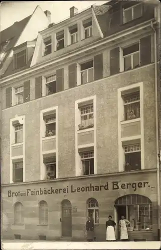 Foto Ak Brot und Feinbäckerei Leonhard Berger, Geschäft, Inhaber
