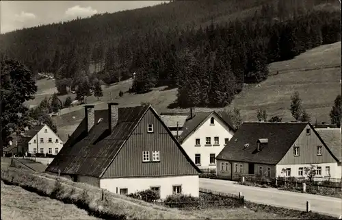 Ak Wildenthal Eibenstock im Erzgebirge, Straßenpartie, Häuser