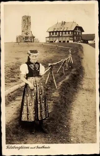 Ak Feldberg im Schwarzwald, Feldbergturm, Gasthaus, Schwarzwälderin in Tracht
