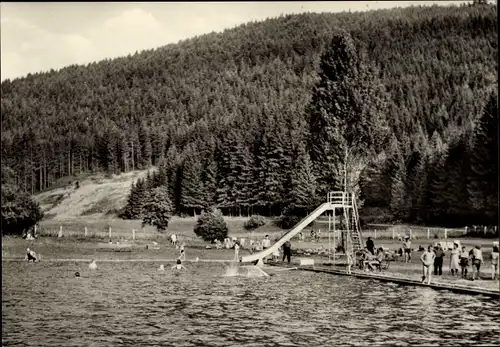 Ak Meura in Thüringen, Waldbad Wittgendorf im Augrund, Rutsche