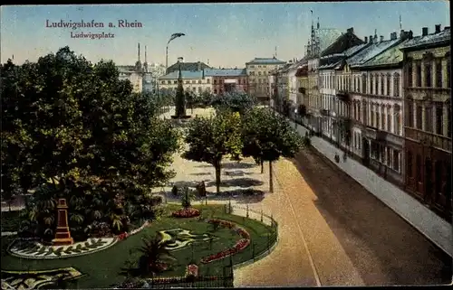 Ak Ludwigshafen am Rhein Rheinland Pfalz, Ludwigsplatz, Häuser, Garten