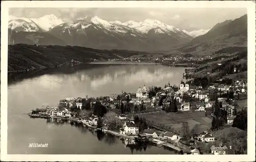 Ak Millstatt Kärnten, Häuser auf Landspitze am See, Berge