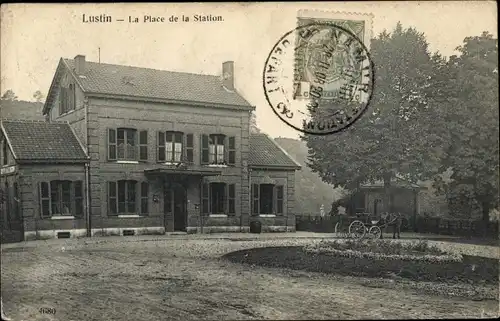 Ak Lustin Profondeville Wallonien Namur, La Place de la Station, Bahnhof