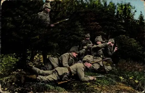 Ak Der Feind in Sicht, Deutsche Soldaten in Uniformen, Jäger, I WK