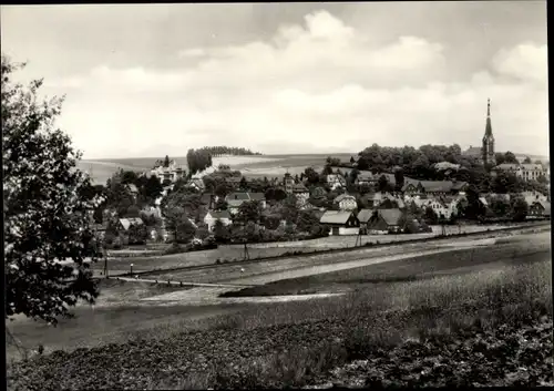 Ak Hohndorf im Erzgebirge, Blick auf den Ort, Felder, Kirche