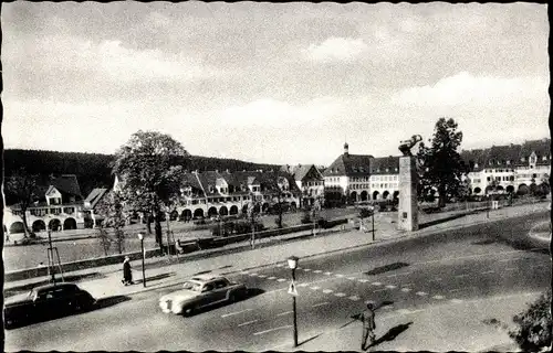 Ak Freudenstadt im Nordschwarzwald, Marktplatz vom Postamt, Verkehr