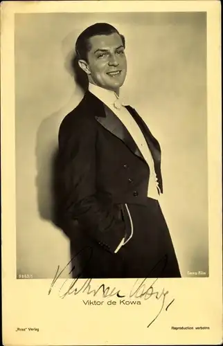 Ak Schauspieler Viktor de Kowa, Standportrait, Ross, Autogramm