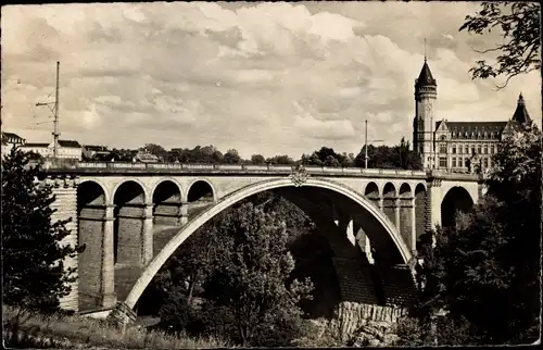 Ak Luxemburg, Pont Adolphe et Caisse d'Epargne