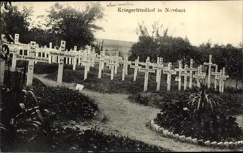 Ak Novéant sur Moselle Lothringen Moselle, Kriegerfriedhof