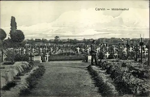 Ak Carvin Pas de Calais, Militärfriedhof