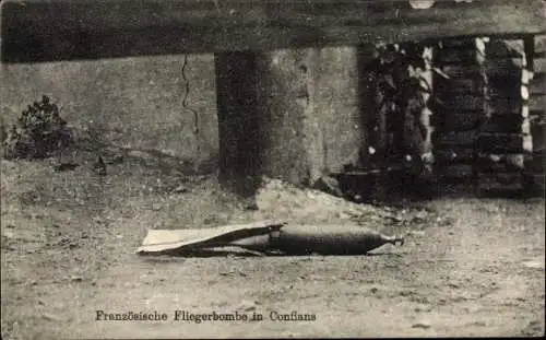 Ak Conflans Yvelines, Französische Fliegerbombe, I WK