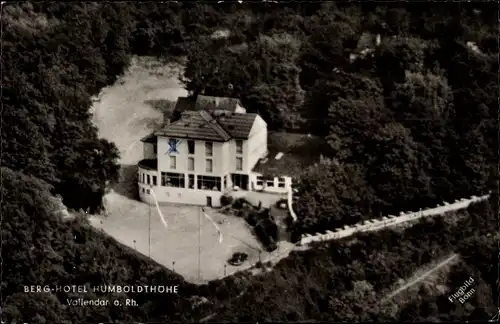 Ak Vallendar am Rhein, Fliegeraufnahme vom Berg Hotel Humboldthöhe