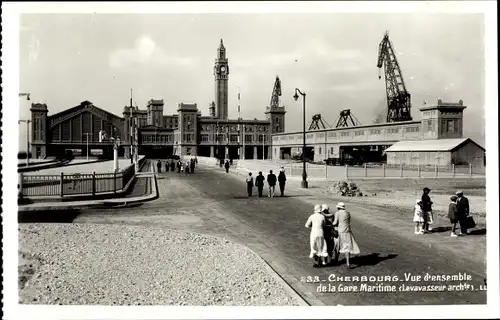 Ak Cherbourg Octeville Manche, Vue d'ensemble de la Gare Maritime, Hafen
