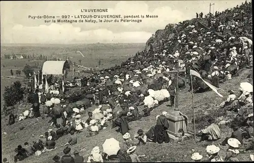 Ak La Tour d'Auvergne Puy de Dôme, pendant la Messe sur la Montagne de Natzy