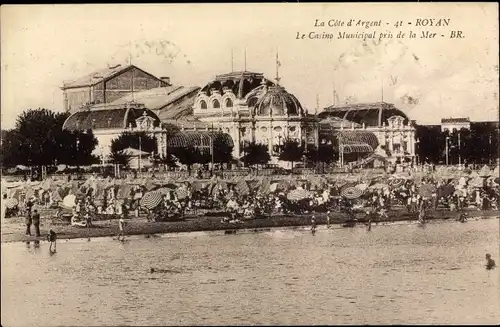 Ak Royan Charente Maritime, Le Casino Municipal pris de la Mer