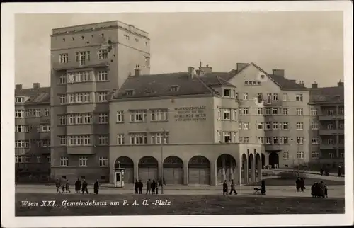 Foto Ak Wien 21. Floridsdorf Österreich, Gemeindehaus am FAC Platz, Februarkämpfe 1934