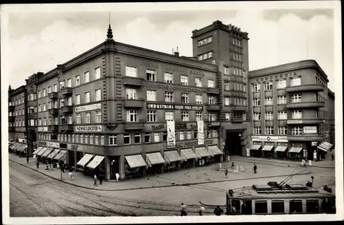 Ak Moravská Ostrava Mährisch Ostrau Region Mährisch Schlesien, Straße des 28. Oktober