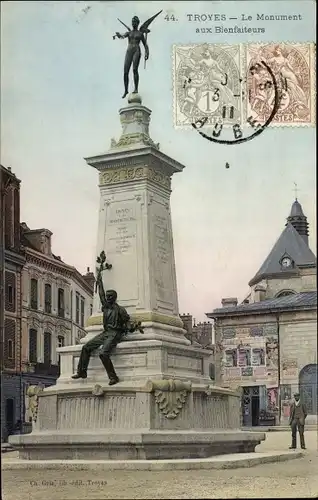 Ak Troyes Aube, Le Monument aux Bienfaiteurs
