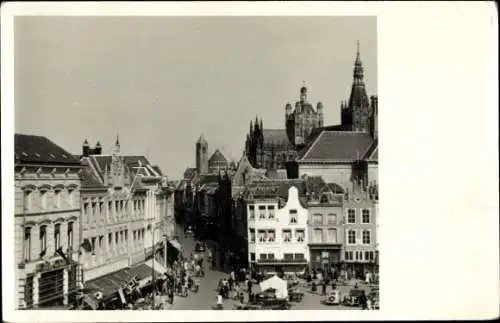 Foto Ak 's Hertogenbosch Nordbrabant Niederlande, Straßenansicht, Kirche, Marktplatz