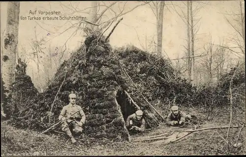 Ak Auf Vorposten, Von Turkos erbaute Schutzhütten, Soldaten, 1. WK