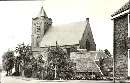 Ak Leerbroek Utrecht Südholland, Oude Smidse met Ned. Herv. Kerk