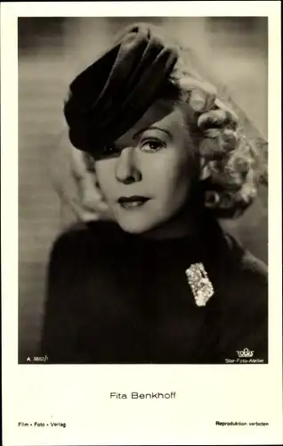 Ak Schauspielerin Fita Benkhoff, Portrait