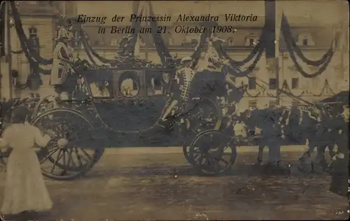 Ak Prinzessin August Wilhelm von Preußen, Einzug Alexandra Viktoria in Berlin 1908, Kutsche