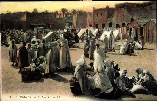 Ak Sidi Okba Algerien, Le Marche, Blick auf den Marktplatz, Maghreb