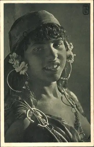 Ak Types d'Orient, Jeune fille bedouines, Maghreb, Schmuck, Ohrringe