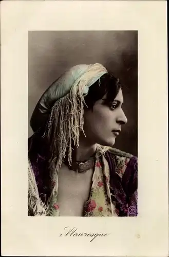 Ak Femme mauresque en costume, portrait