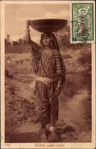 Ak Fillette arabe du sud, Maghreb